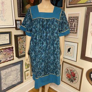 80s Vintage Krist Gudnason Blue Paisley Cotton Short-Sleeve Dress With Gold Trim